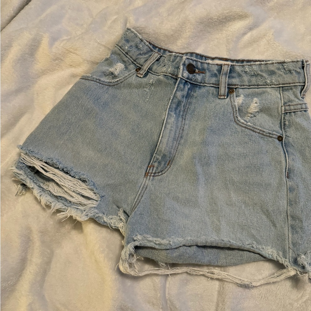 rolls size 27 shorts